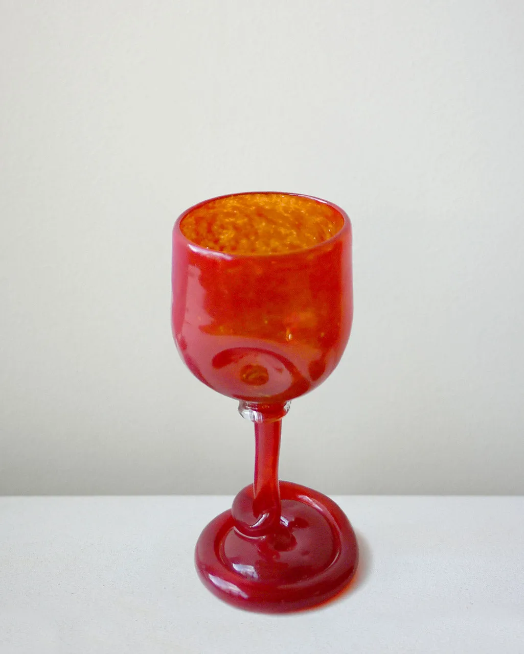 Completedworks Thaw verre à vin rouge recyclé