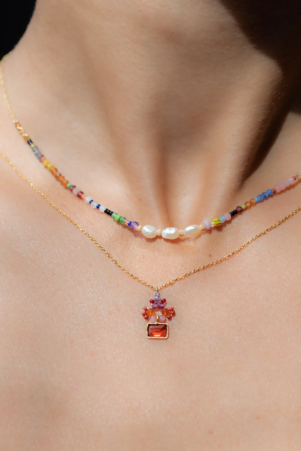 Le Fourbi de Capucine P45 collier laiton doré améthyste grenat