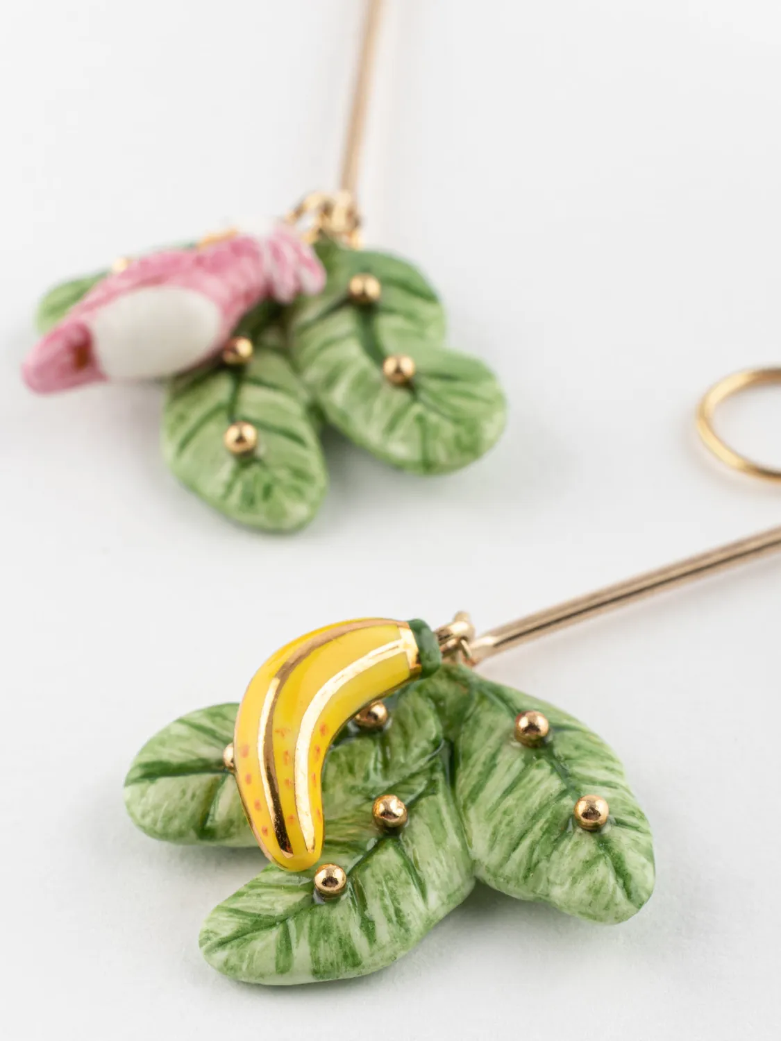 Nach Bijoux Boucles feuilles bananier cacatoès 6 cm
