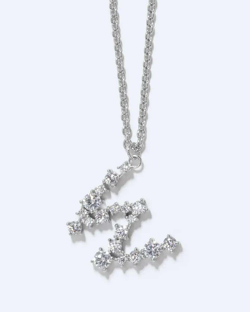 Completedworks Suburbs Glitchy W collier pendentif argent