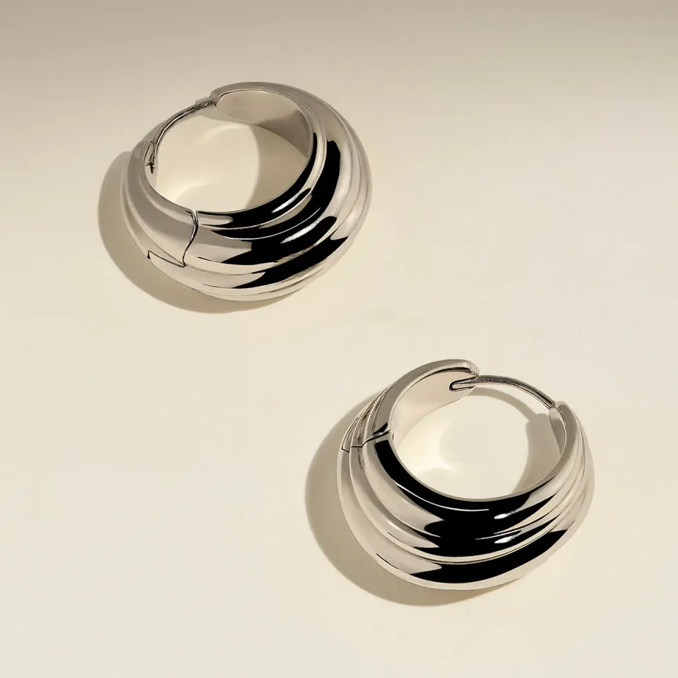 Astrid & Miyu Ripple Wave créoles argent ondulées