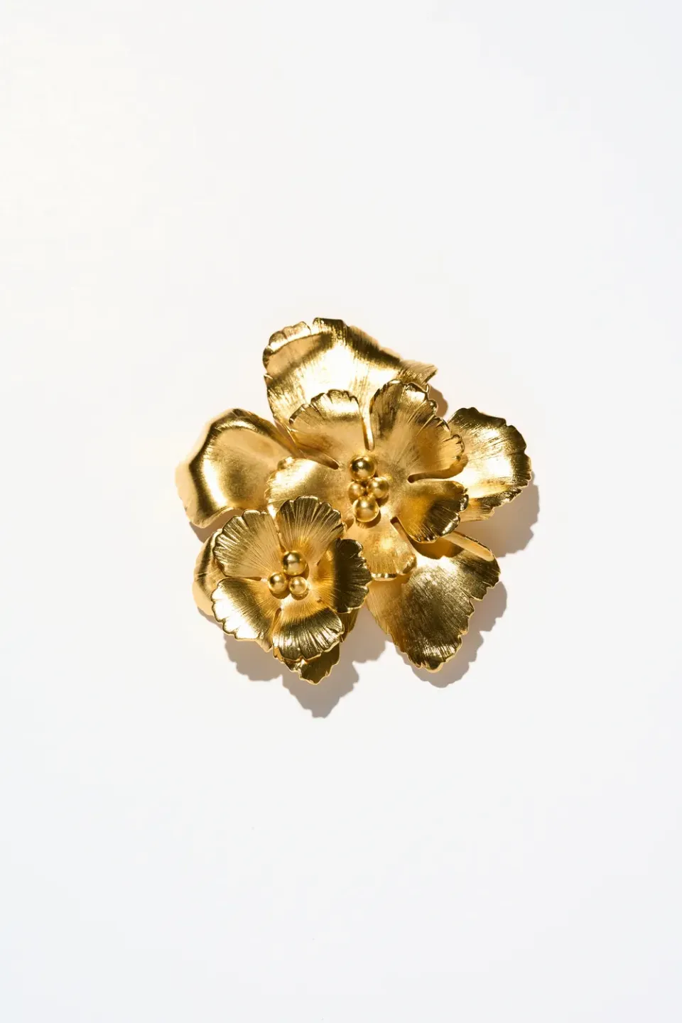 Philippe Ferrandis Magnolia golden flowers broche dorée 6x5,5 cm