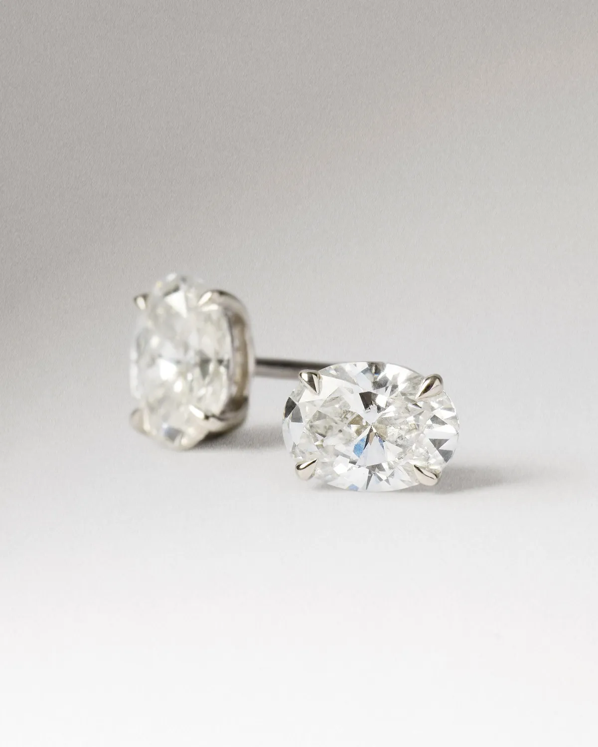 PDPAOLA Ace mono puce or blanc diamant rond