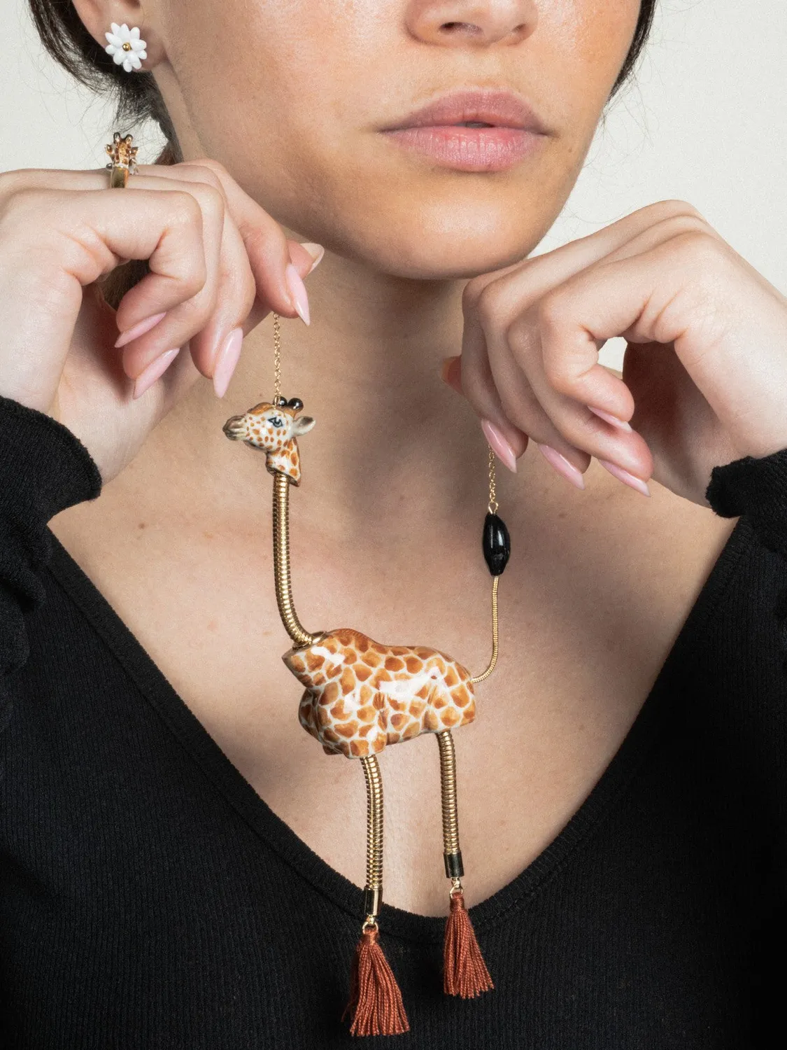 Nach Bijoux marguerite boucles puces porcelaine blanche