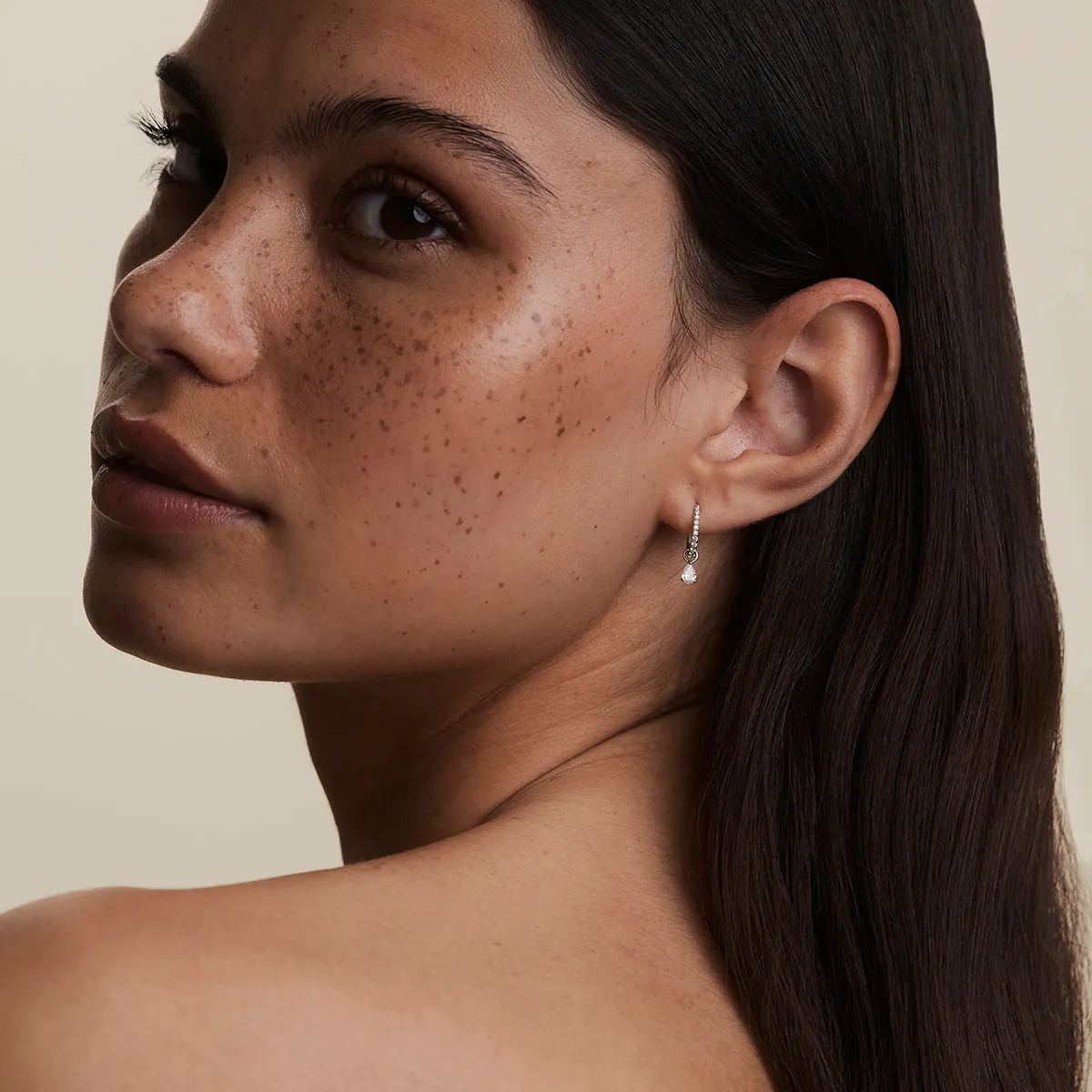 Astrid & Miyu Diamond April breloque or blanc diamant