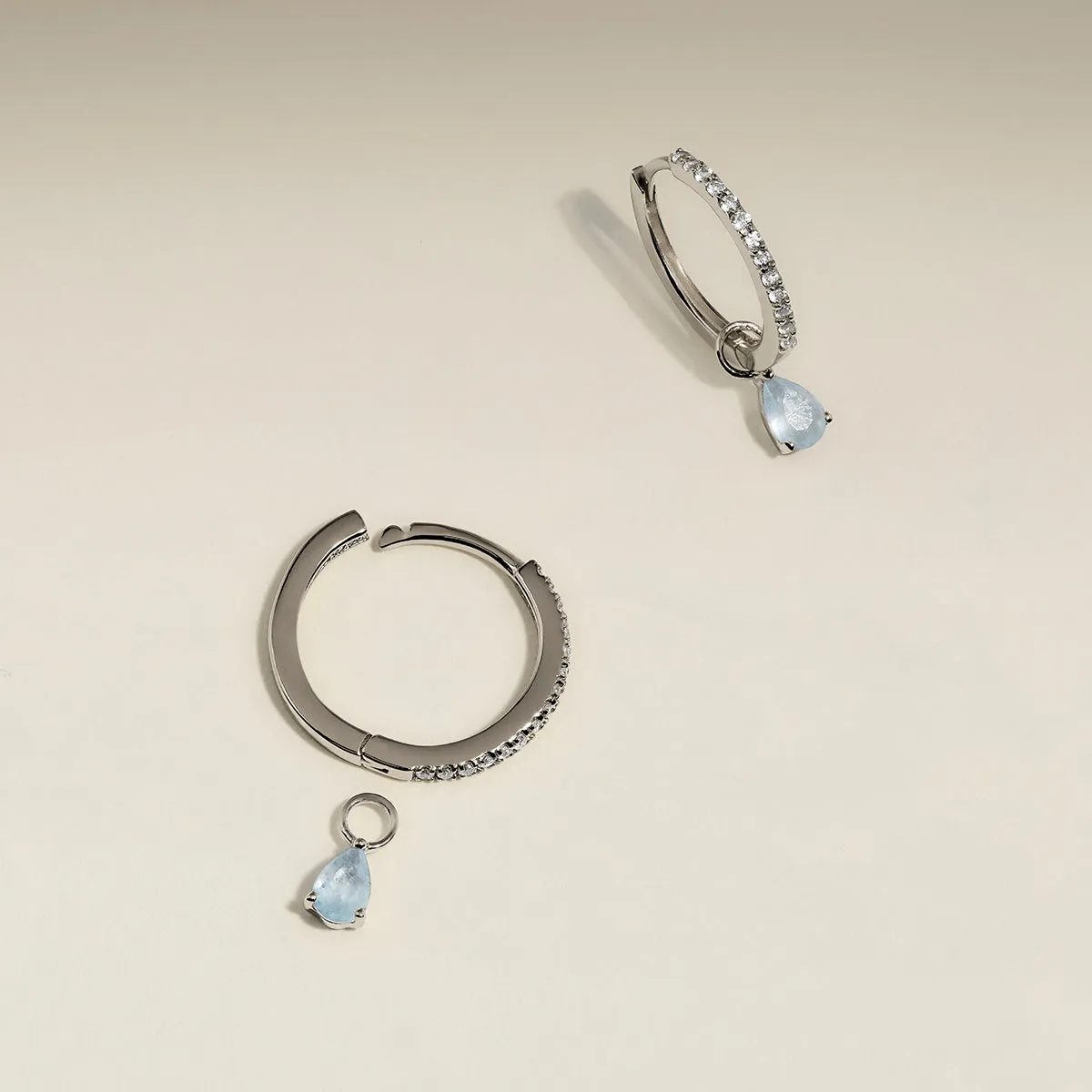 Astrid & Miyu Charm boucles aigue-marine mars or blanc