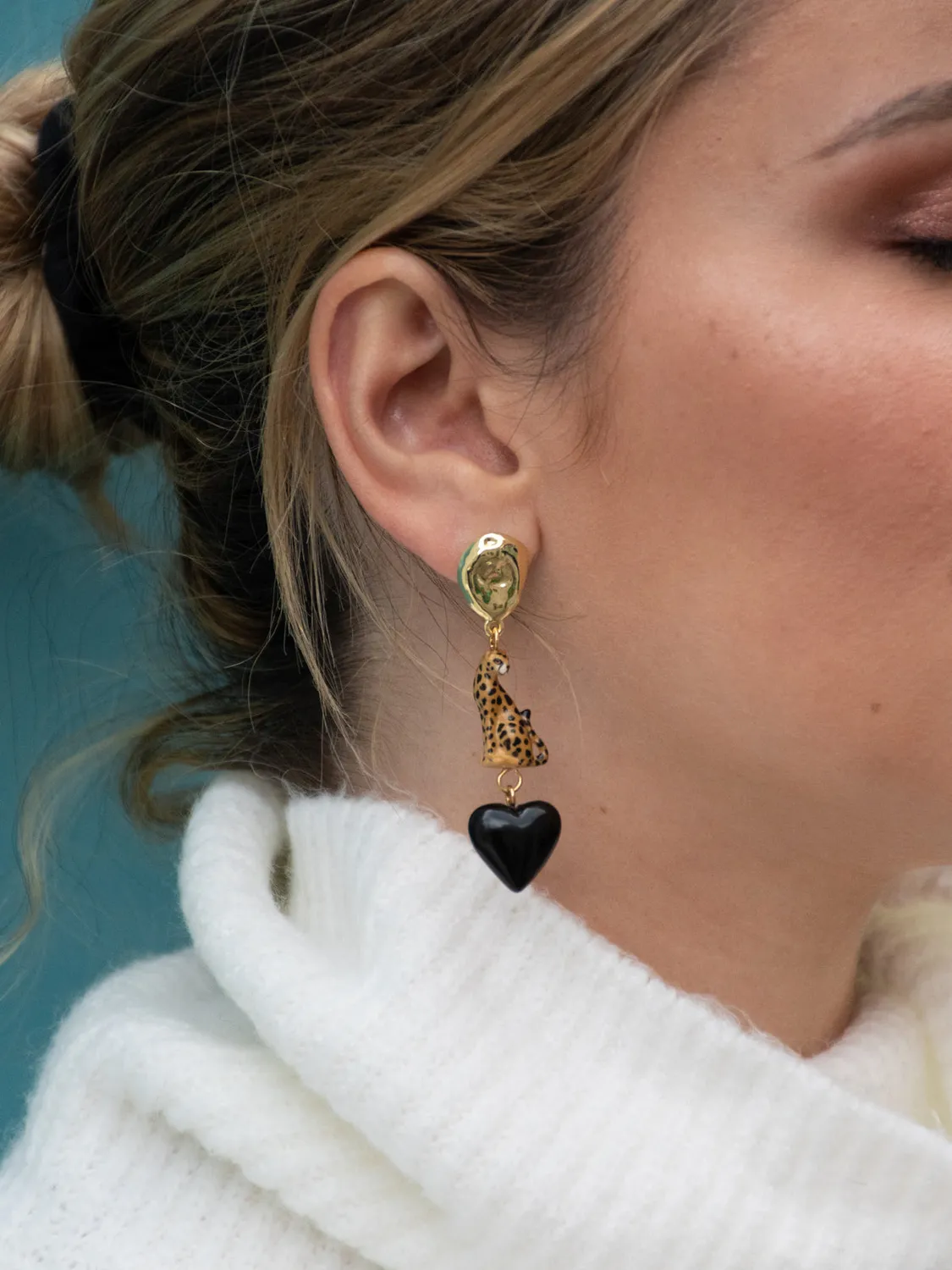 Nach Bijoux Premier amour guépard boucles d'oreilles pendantes noires