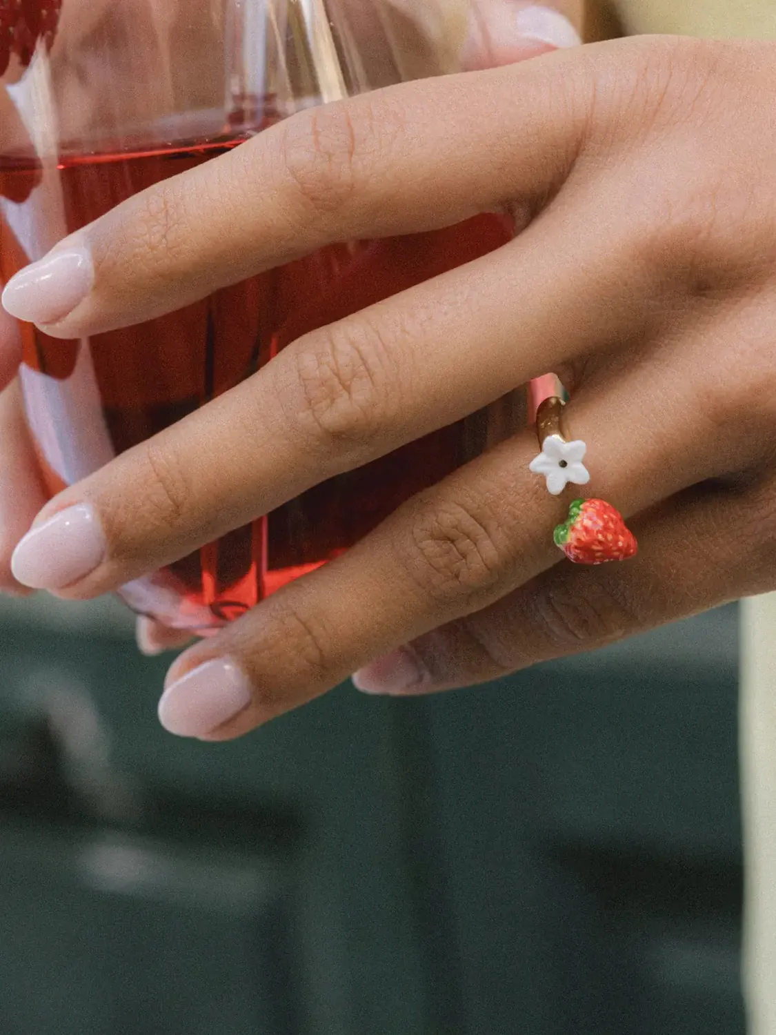 Nach Bijoux FacetoFace fraise et fleur bague ajustable porcelaine