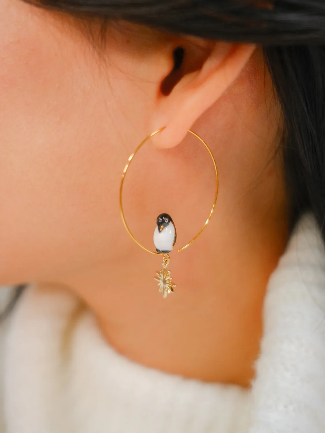 Nach Bijoux Arctique grandes créoles pingouin porcelaine