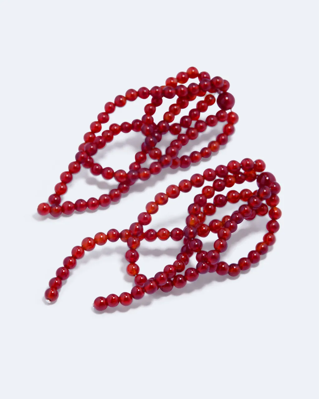 Completedworks What a Tangled Web We Weave boucles d’oreilles agate rouge