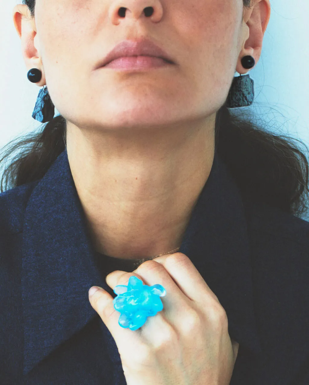 Completedworks Floe bague résine bleue argent recyclé