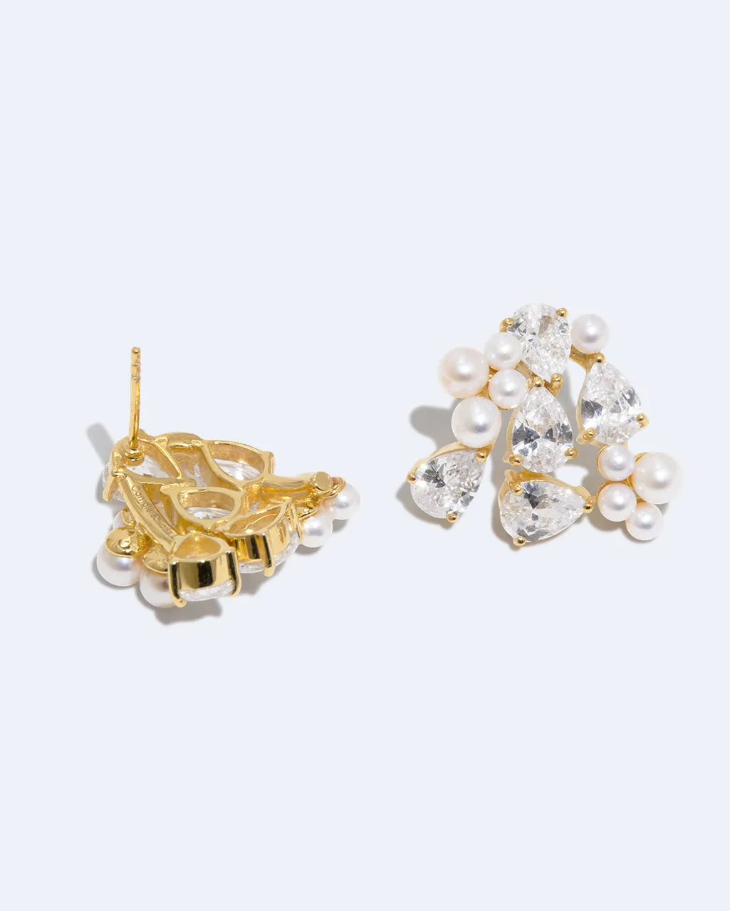 Completedworks Breaths boucles d’oreilles perle zirconia