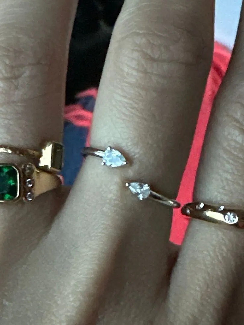 Astrid & Miyu Crystal Pear bague ouverte argent cristal