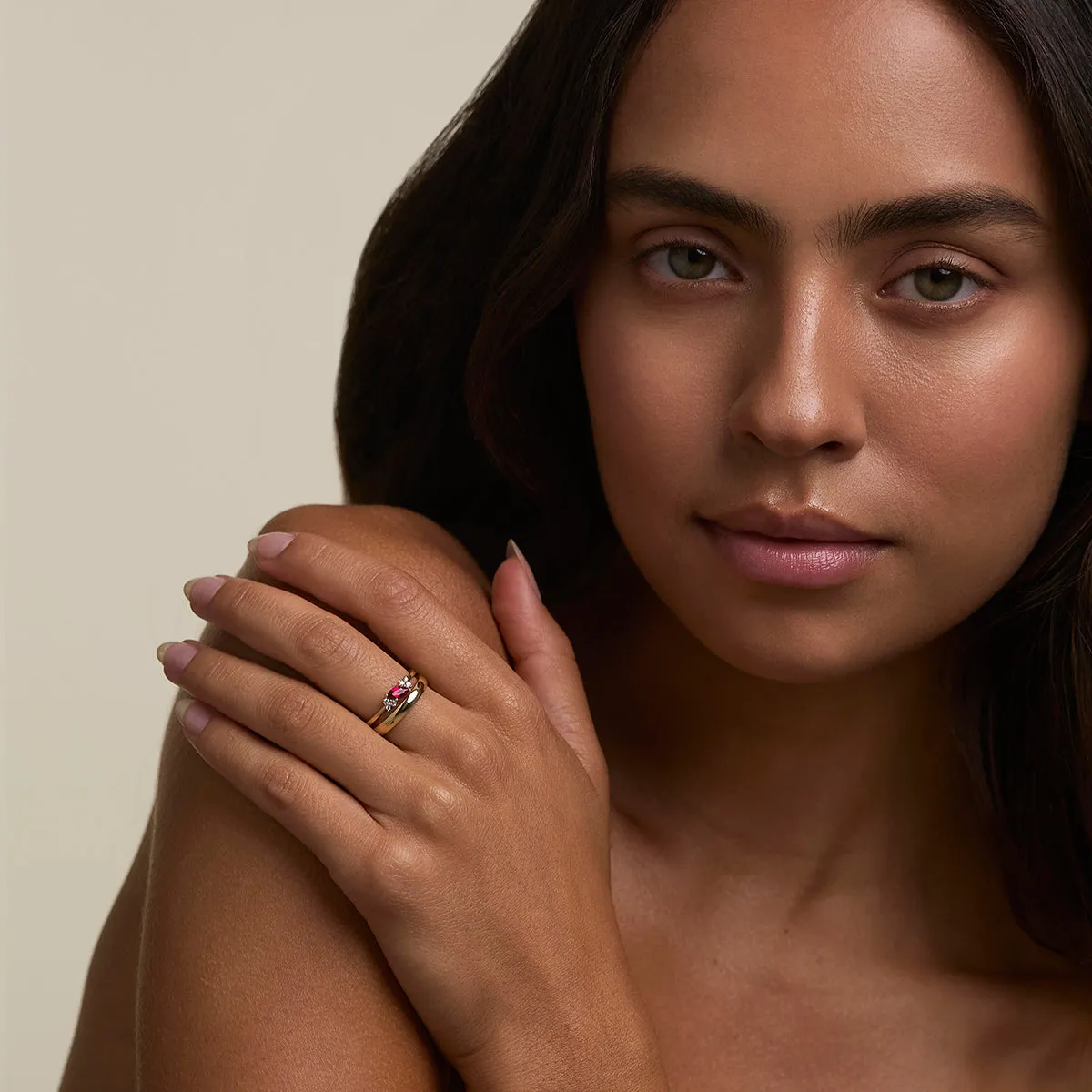 Astrid & Miyu Milestone bague rubis juillet or massif
