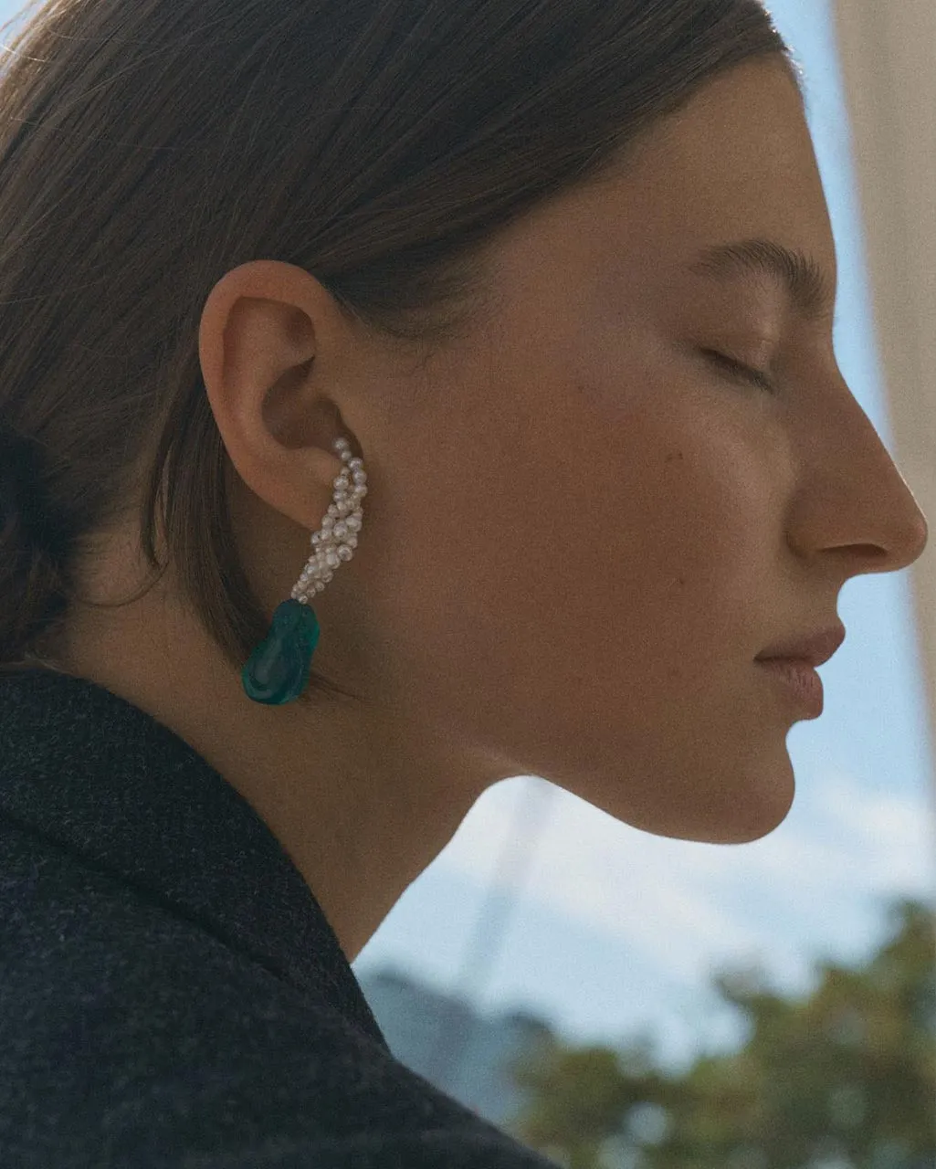 Completedworks Gotcha boucles d'oreilles perle résine verte vermeil