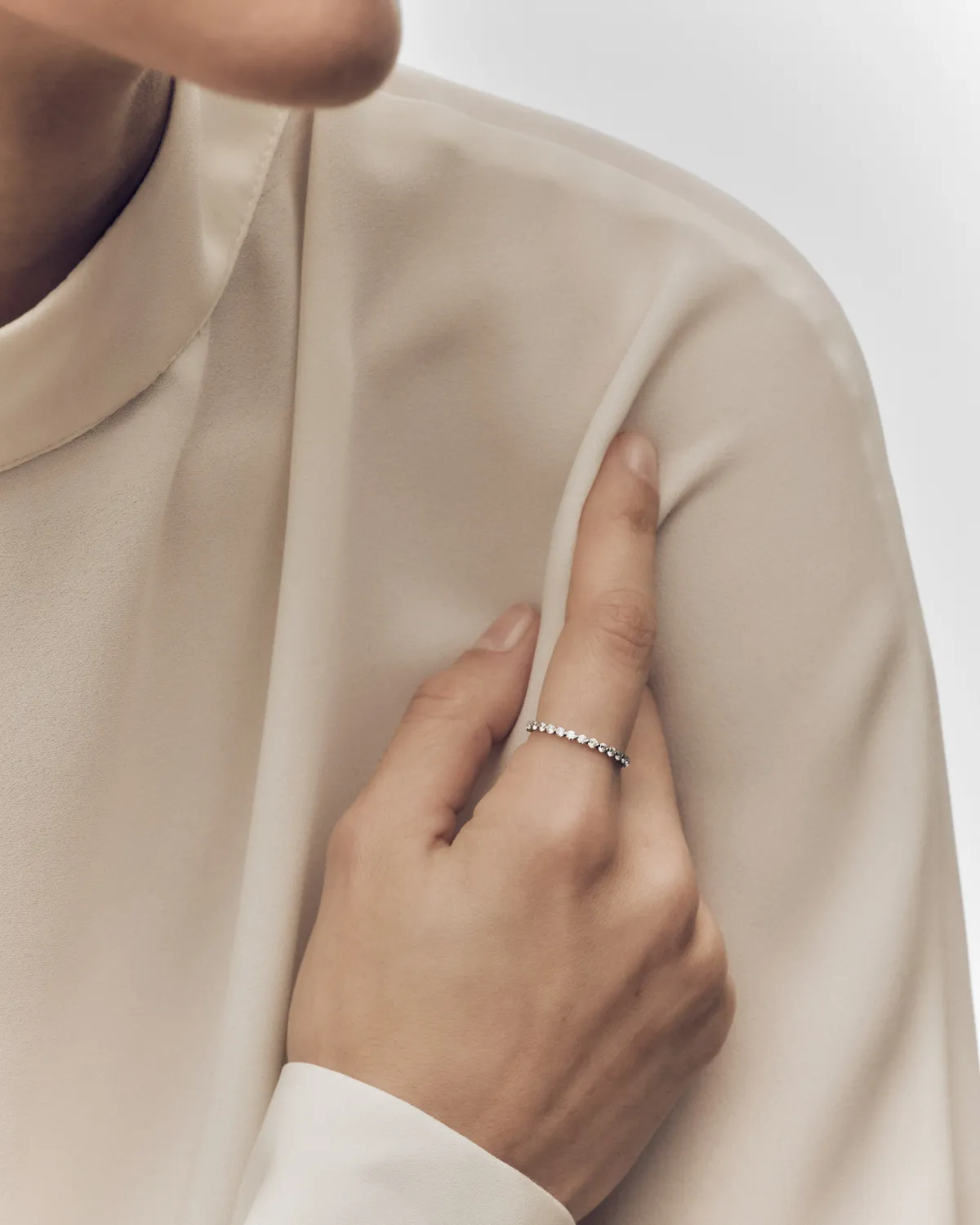 PDPAOLA Astra Mini bague éternité 0,45 carat or blanc diamants