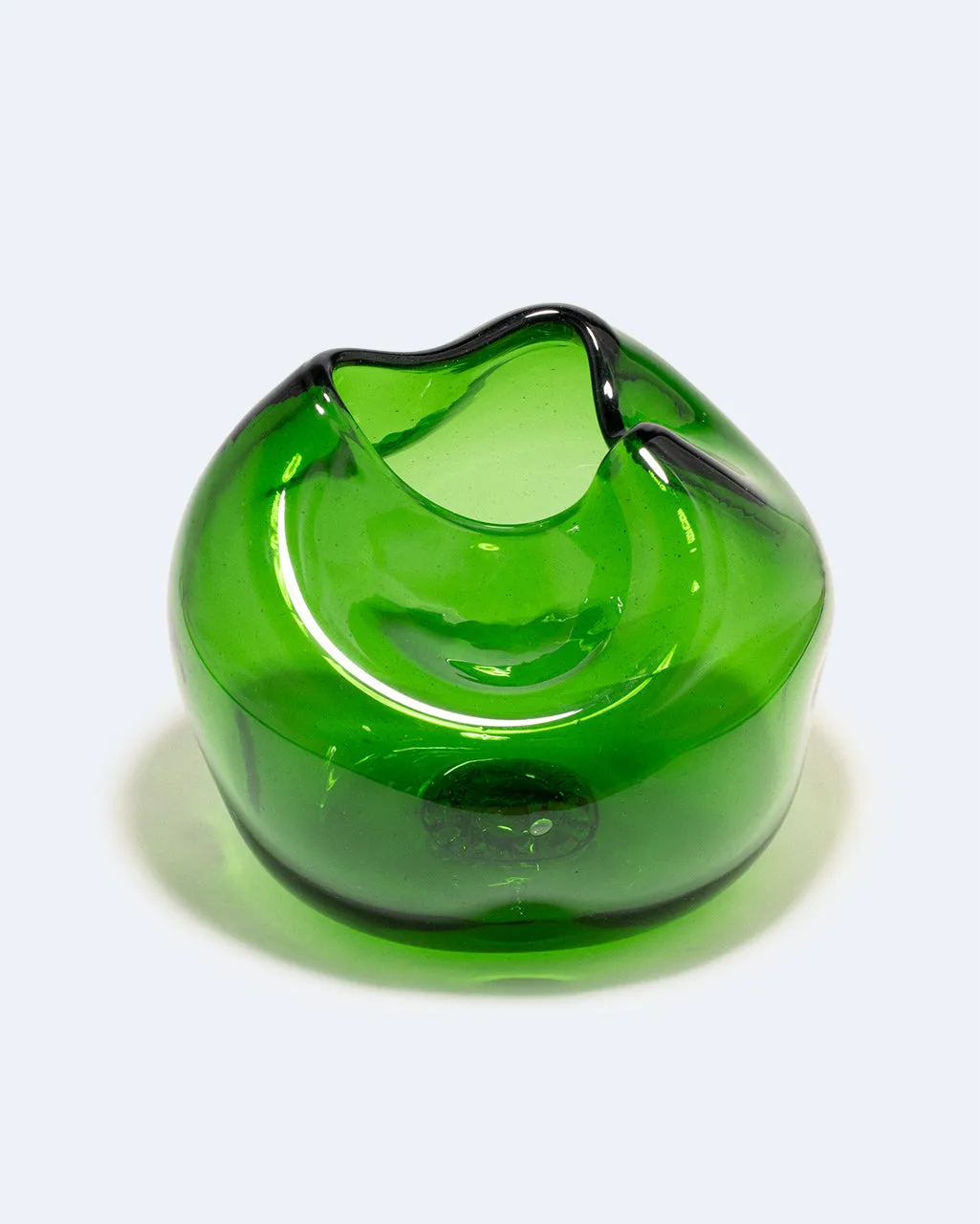 Completedworks The Bubble to End all Bubbles vase vert verre recyclé