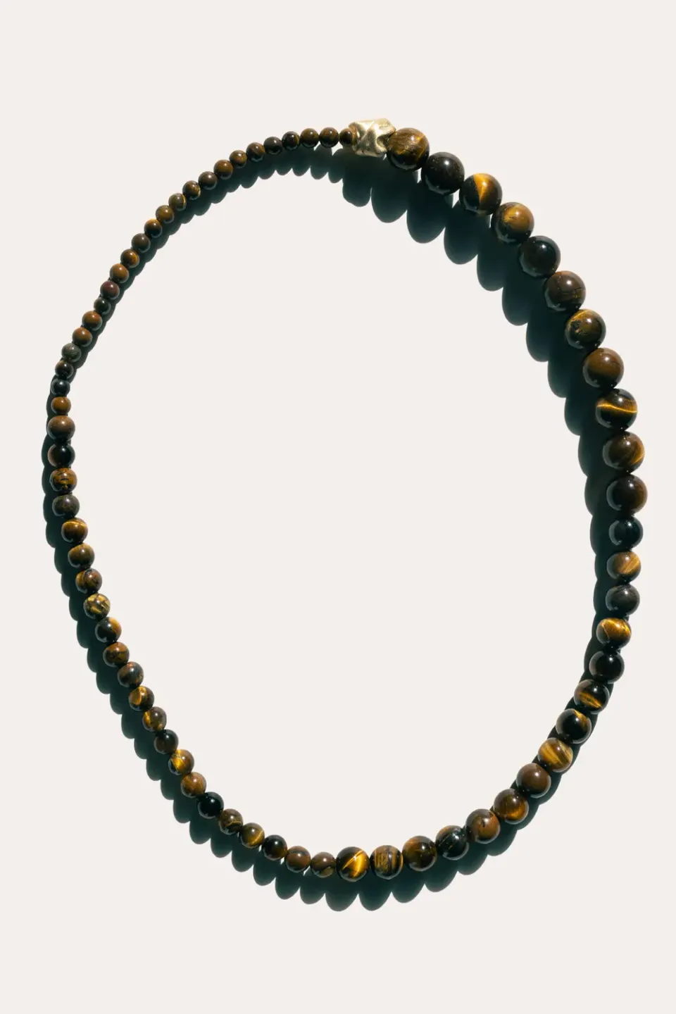 Completedworks Tidelands collier œil de tigre vermeil
