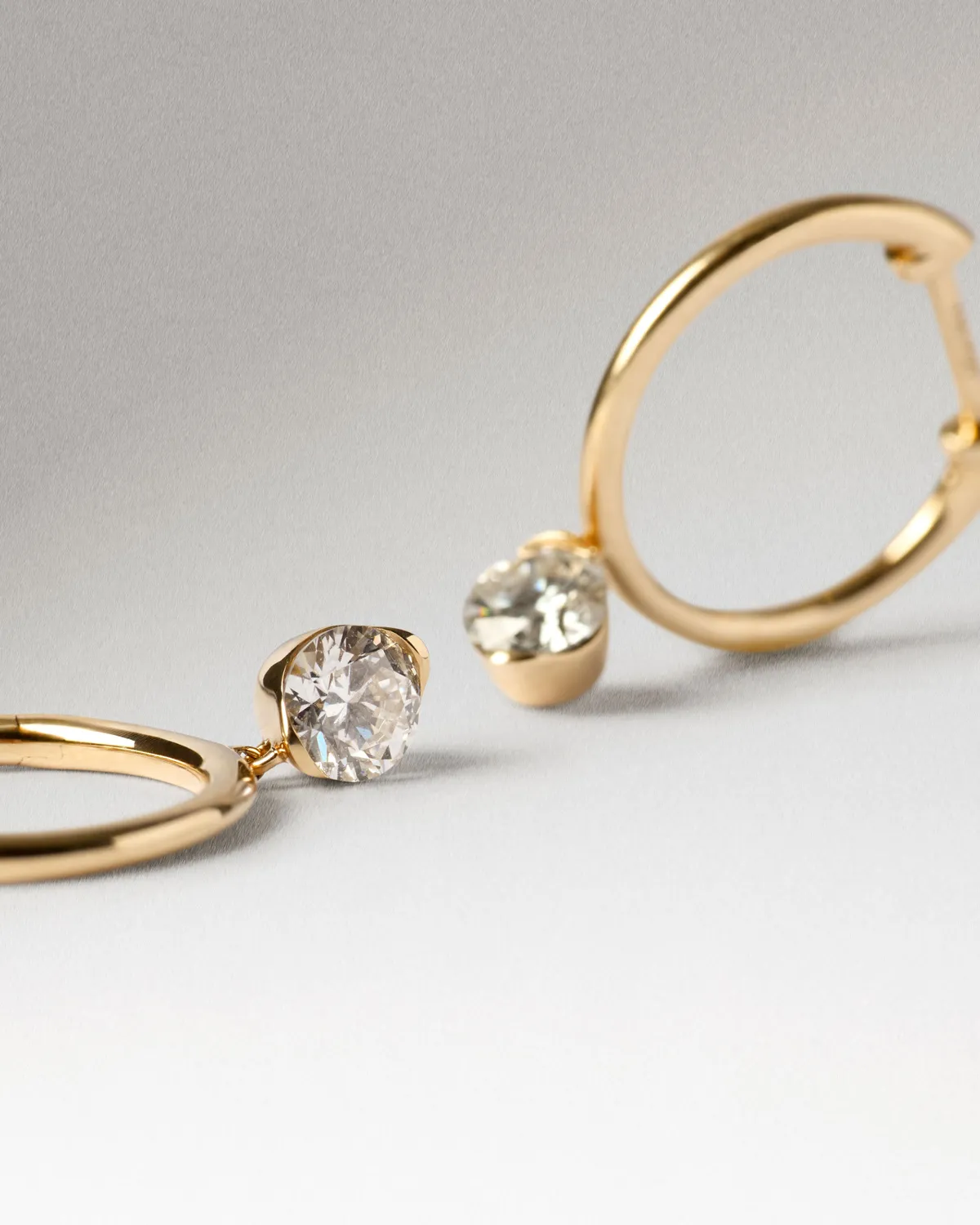 PDPAOLA Grace Mini créoles or diamants 0,5ct