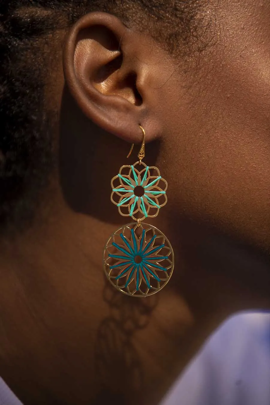 Nao de Paris Sakura Menthe boucles d'oreilles doré 6 cm