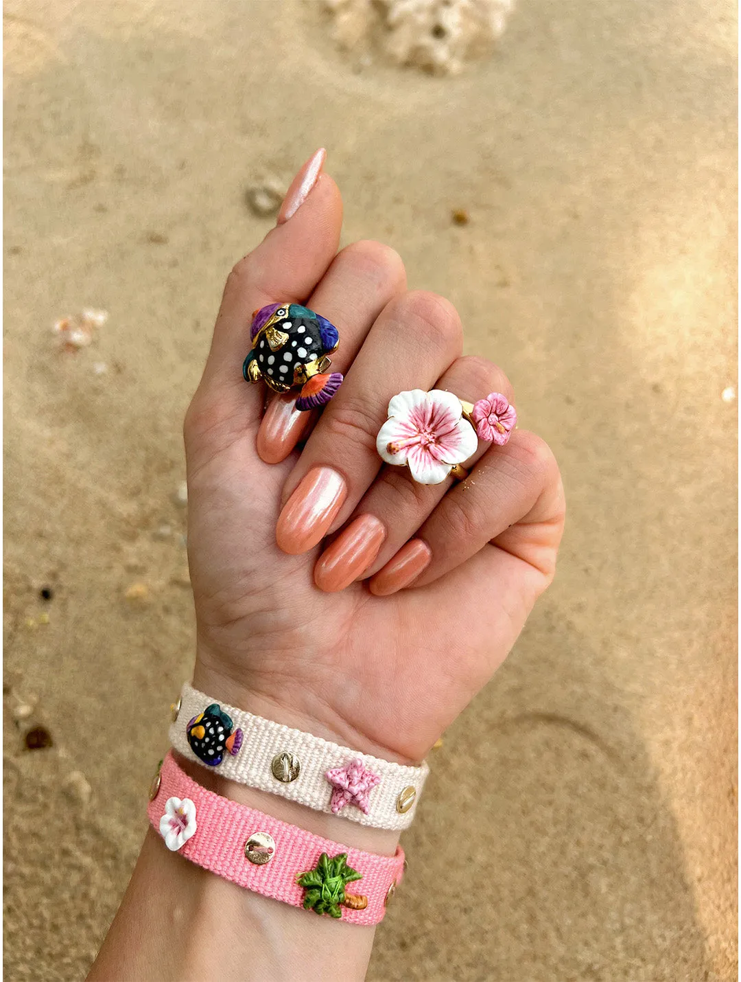 Nach Bijoux Aloha bracelet tressé beige à charms coton