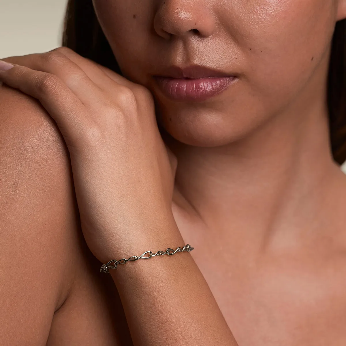 Astrid & Miyu Infinite Slim Chain bracelet argent fin
