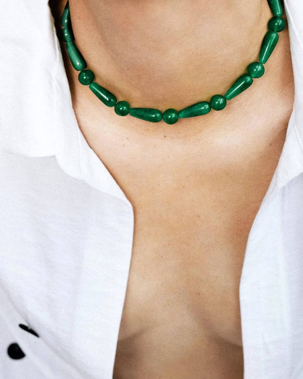 Completedworks Depths of Time collier calcédoine verte vermeil