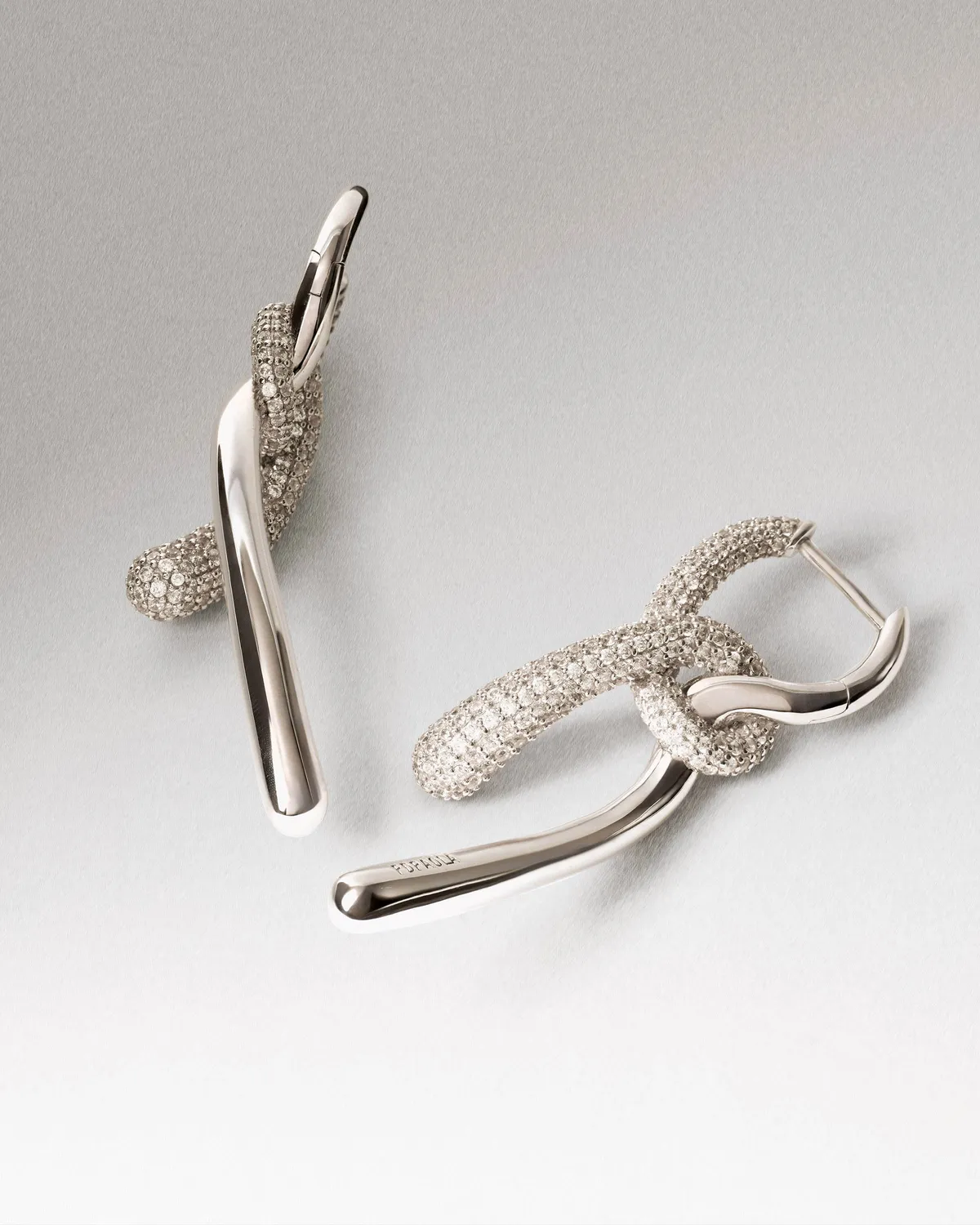 PDPAOLA Pave Twist créoles argent zircones blanches