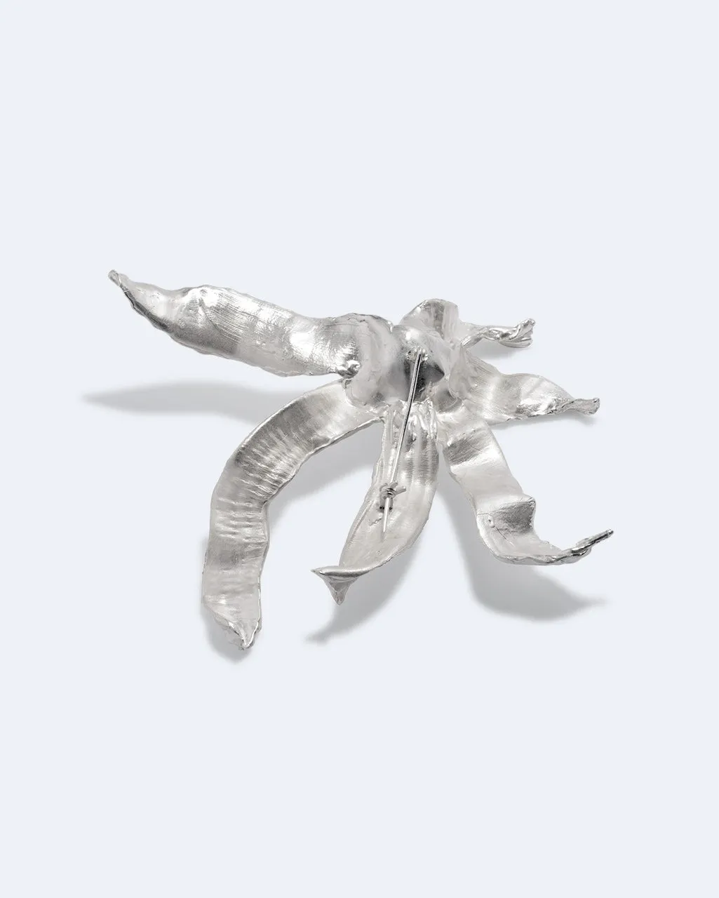 Completedworks The Ebb broche plaqué argent