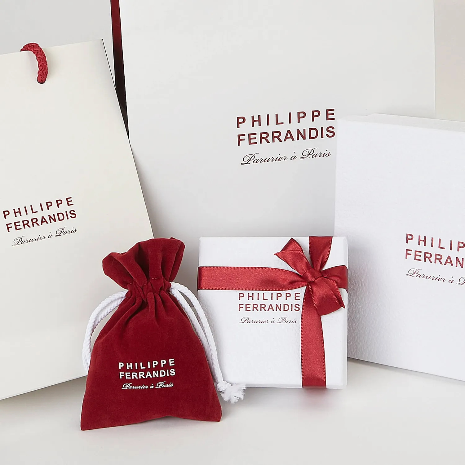 Philippe Ferrandis Baléares minis dormeuses poire nacrée