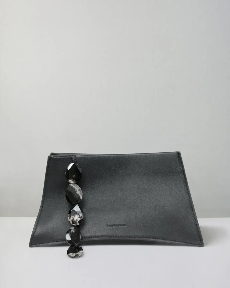 Completedworks Rough Stone pochette cuir agate noire