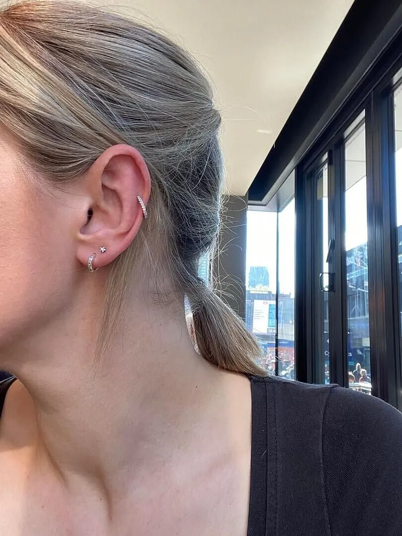 Astrid & Miyu Gem piercing anneau or blanc massif
