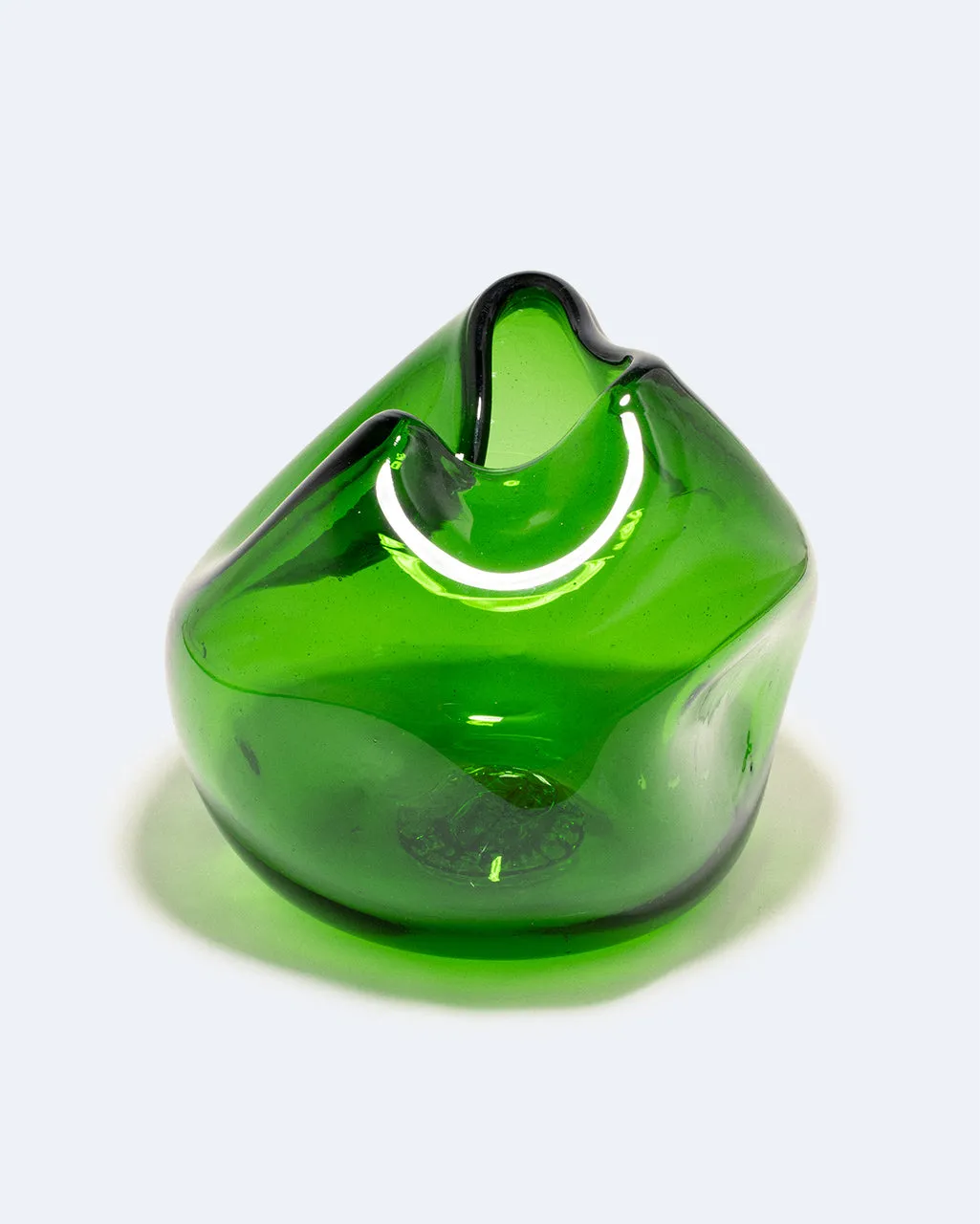 Completedworks The Bubble to End all Bubbles vase vert verre recyclé