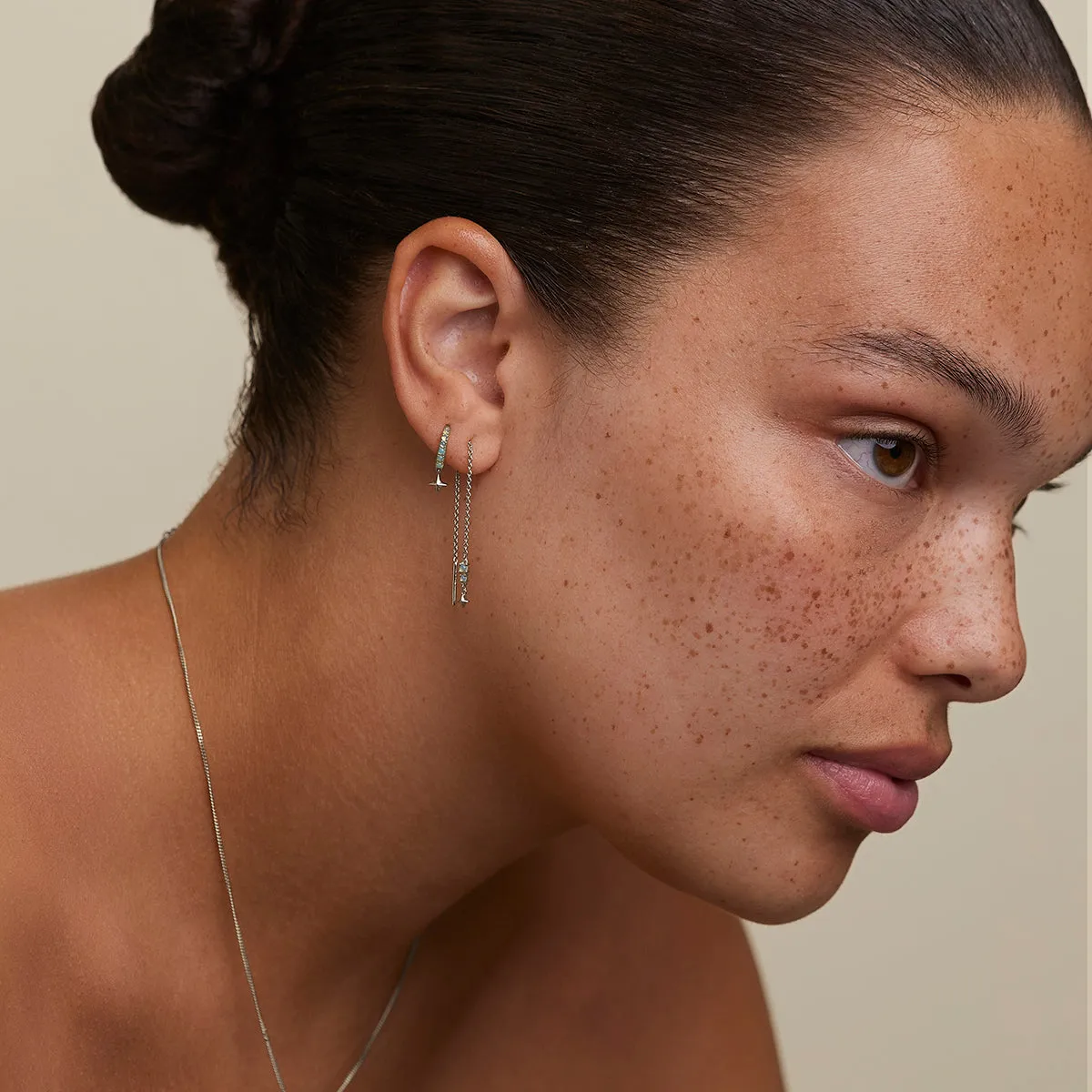 Astrid & Miyu Cosmic boucles d'oreilles Opal Hook argent opale
