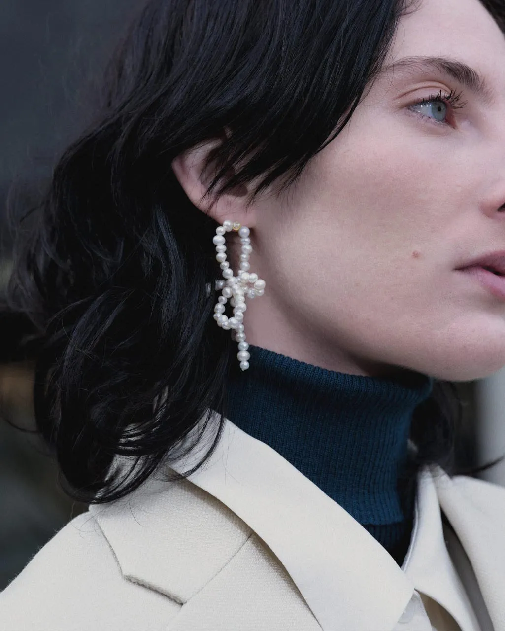 Completedworks Loop-the-Loop boucles perles plaqué or