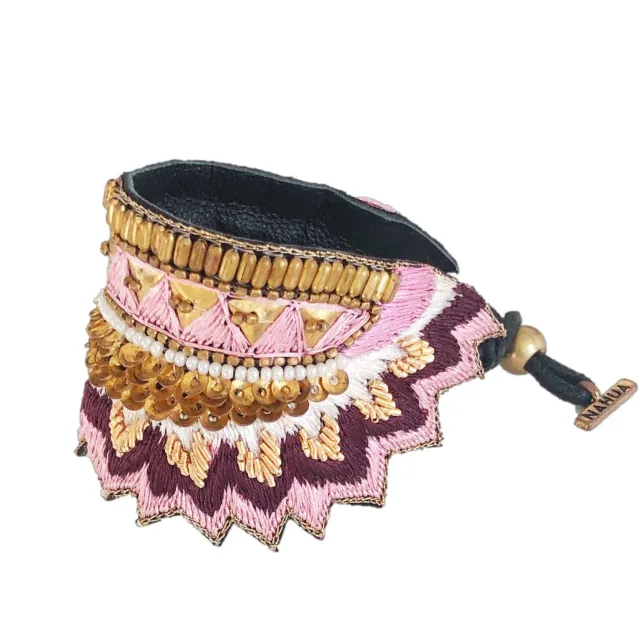 Nao de Paris Maheswari Lilas bracelet cuir brodé soie