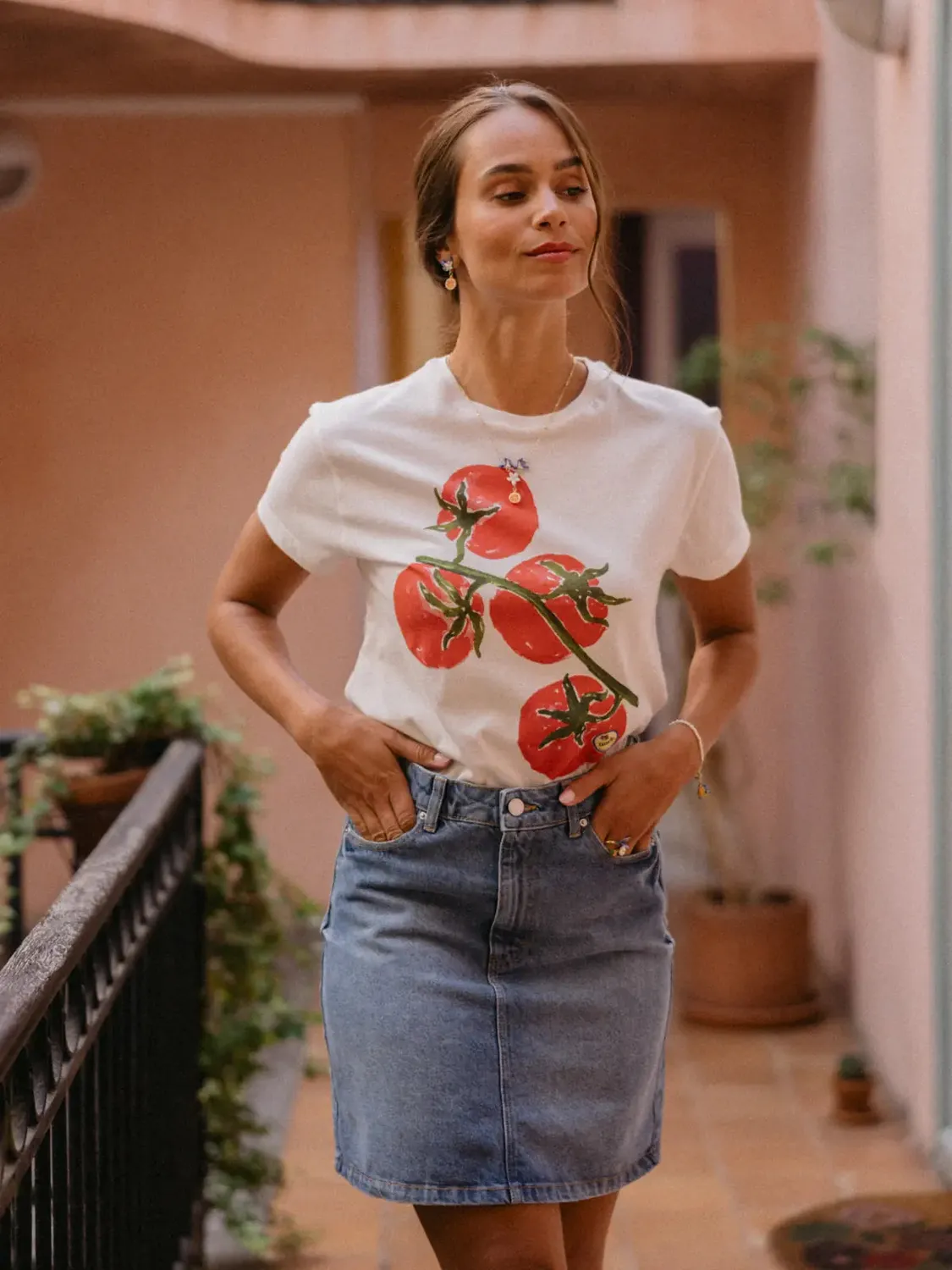 Nach Bijoux Olga tomates t-shirt droit porcelaine manche