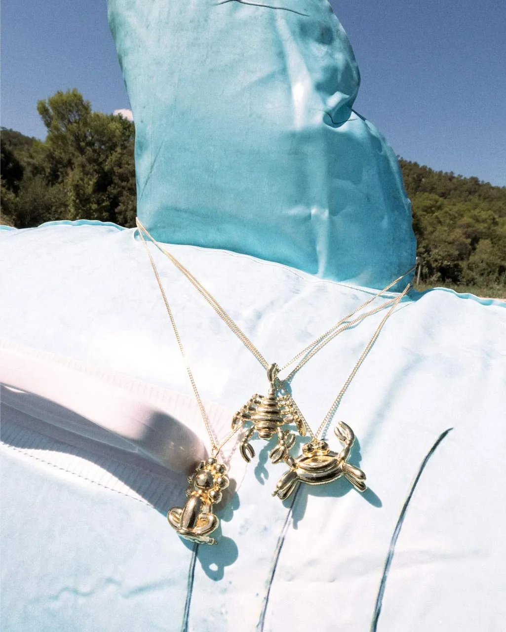Completedworks Leo Zodiac collier pendentif doré Lion