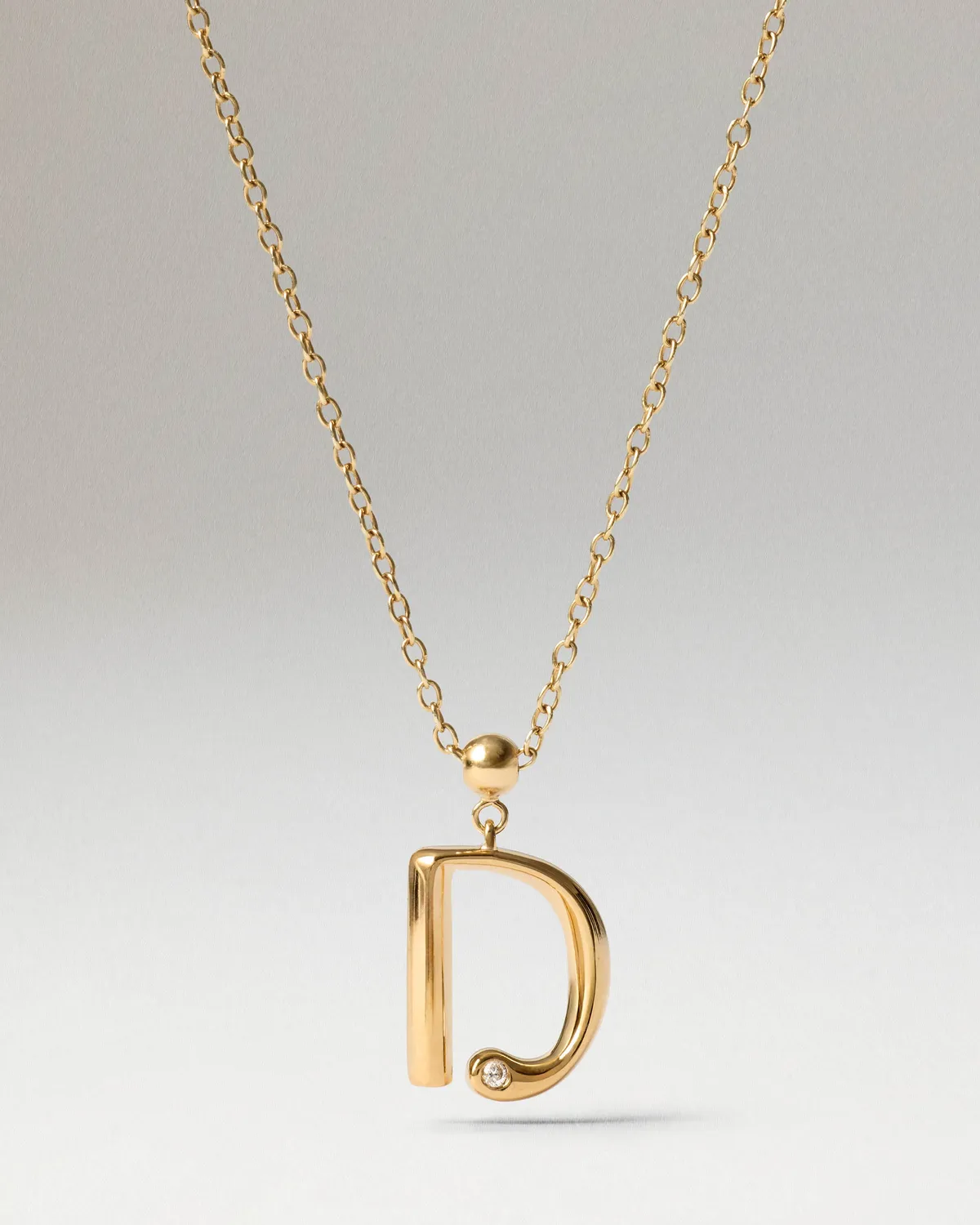 PDPAOLA Initial D breloque lettre dorée