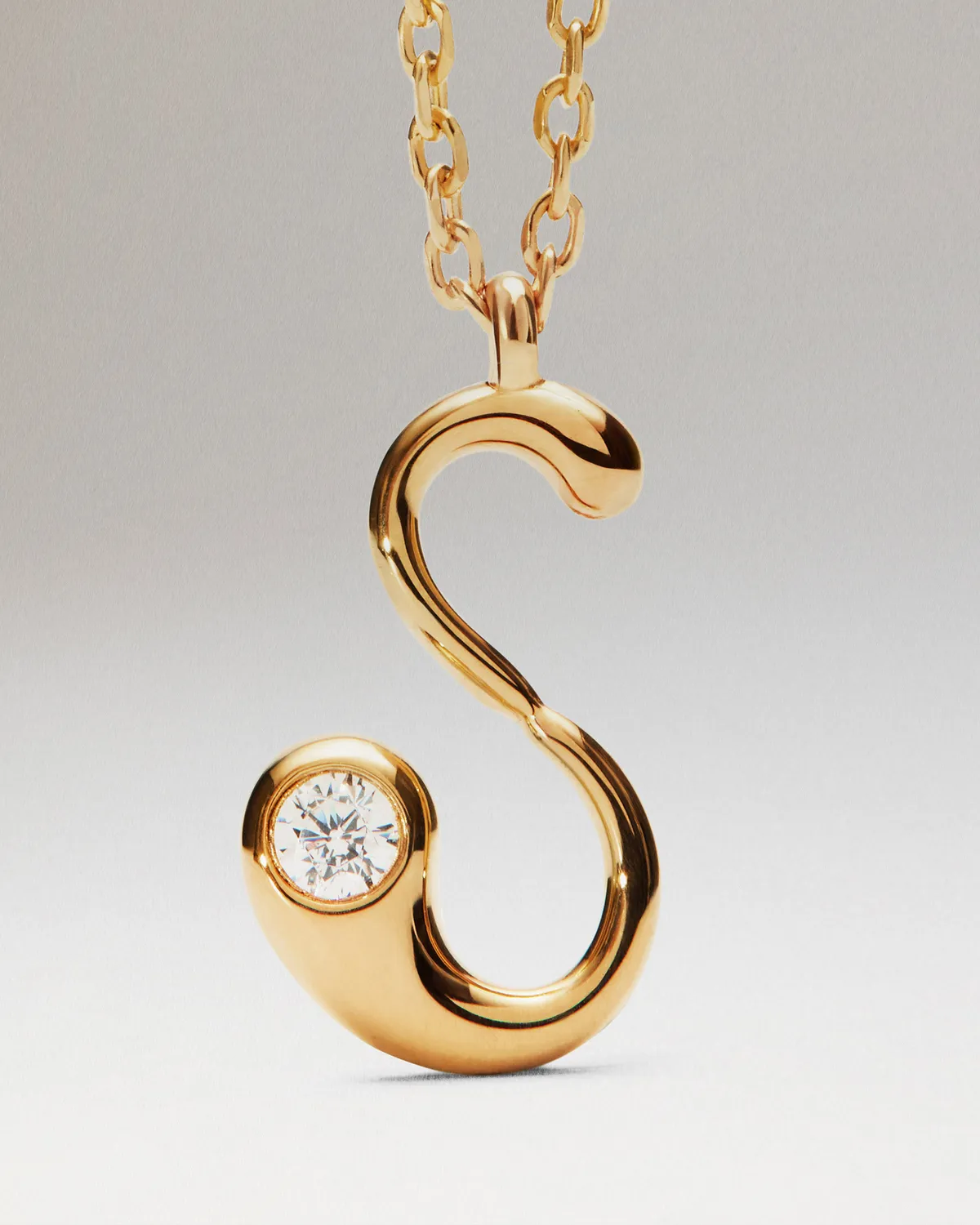 PDPAOLA Initial S collier pendentif doré