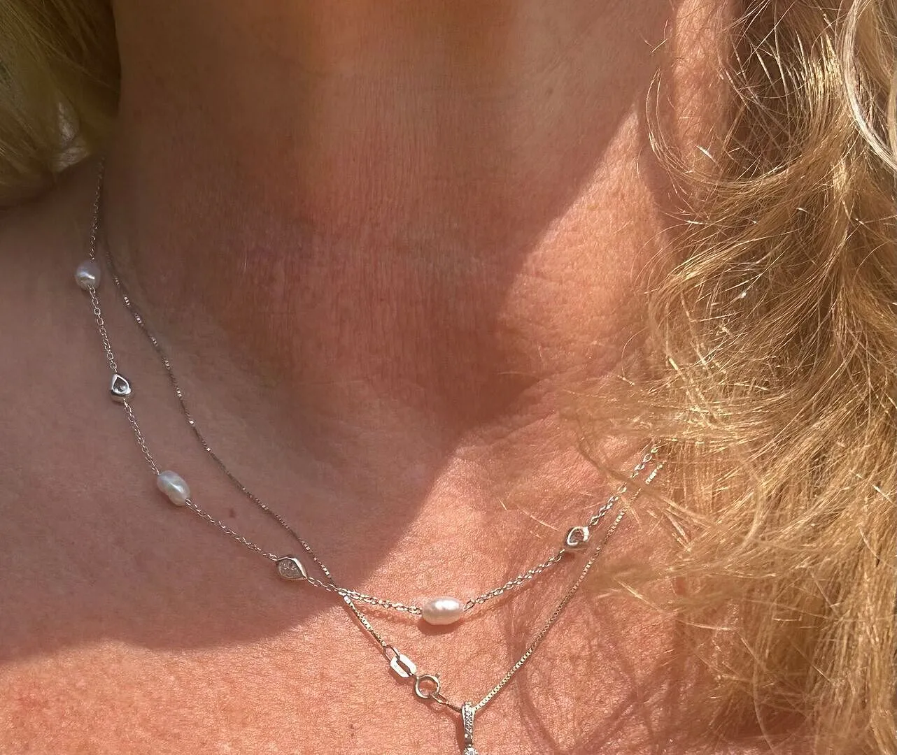 Astrid & Miyu Pearl Crystal Charm collier argent perle cristal