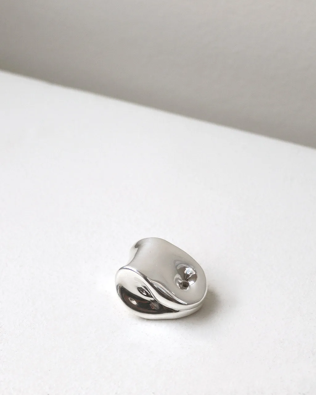 Completedworks Fold Ion porte-encens argenté