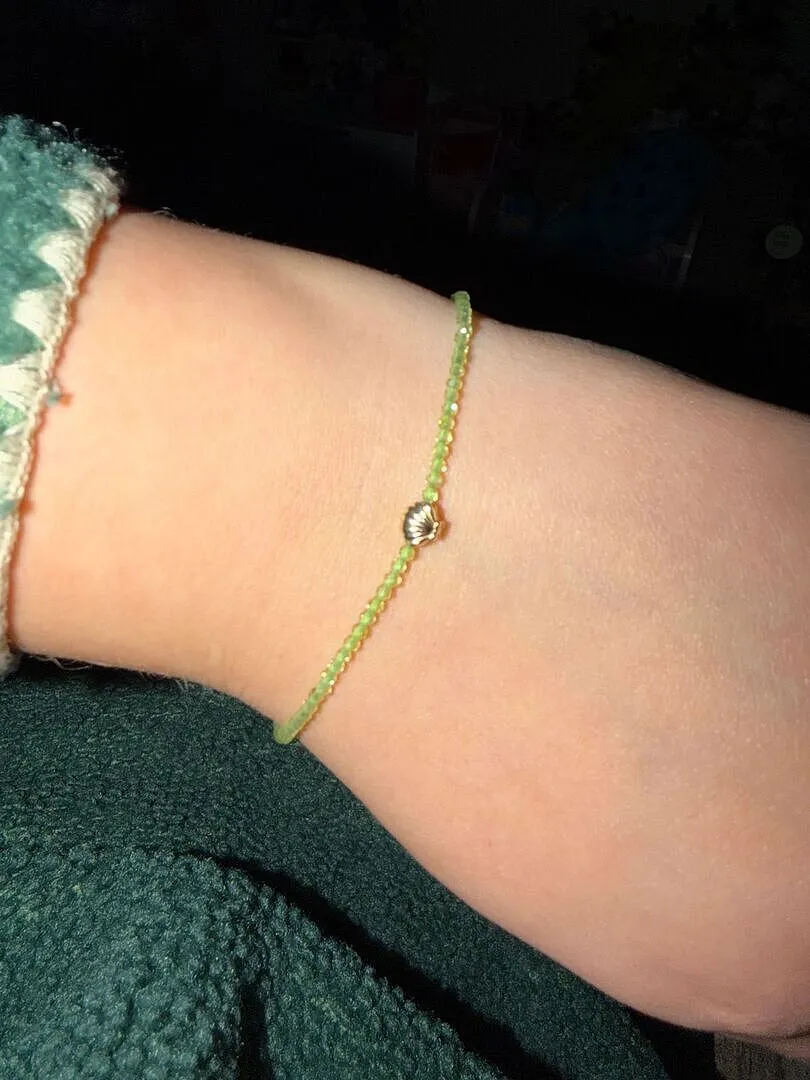 Astrid & Miyu Peridot August bracelet perles or massif péridot