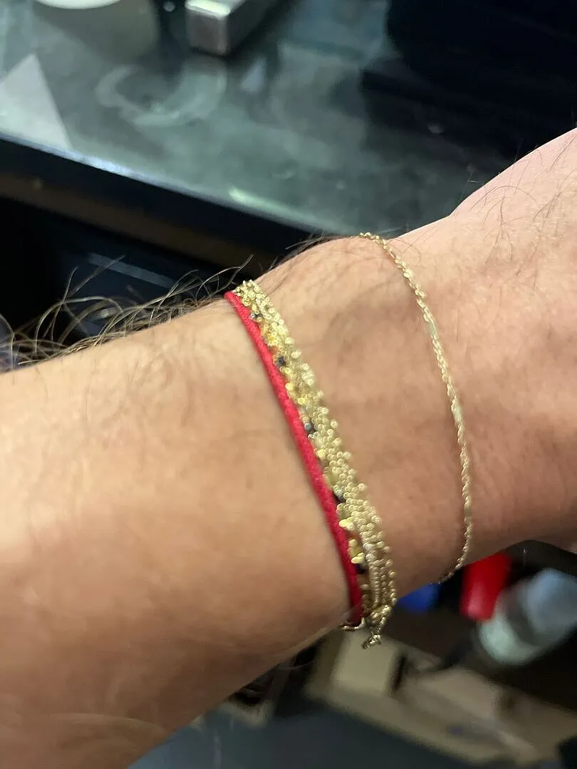 Astrid & Miyu Story Strand bracelet cordon rouge