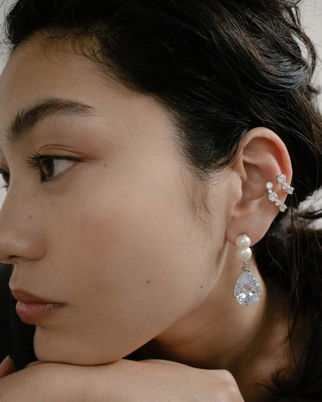 Completedworks Horizons II ear cuff argent zirconia