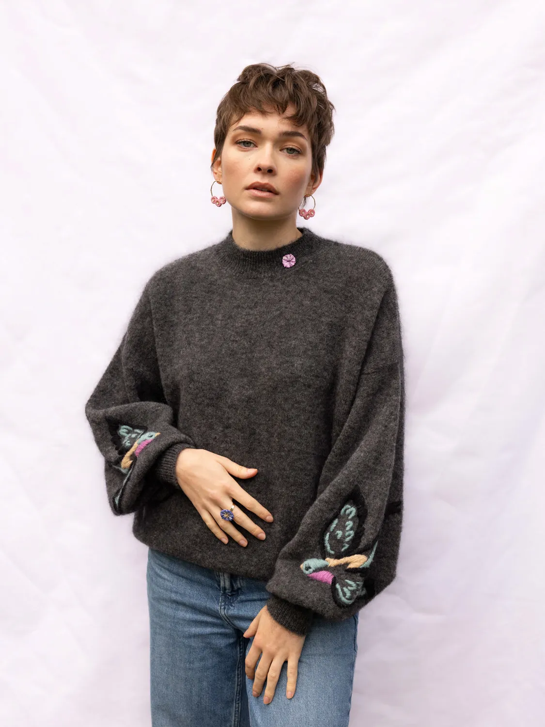 Nach Bijoux oiseau brodé pull maille oversize
