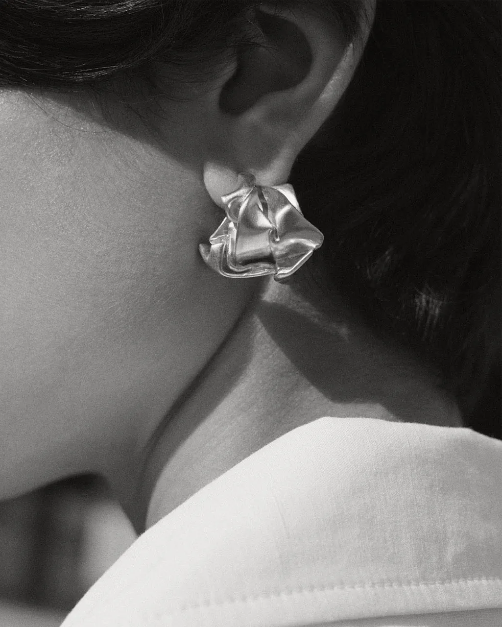 Completedworks Suburbs Crunched boucles d'oreilles argent recyclé