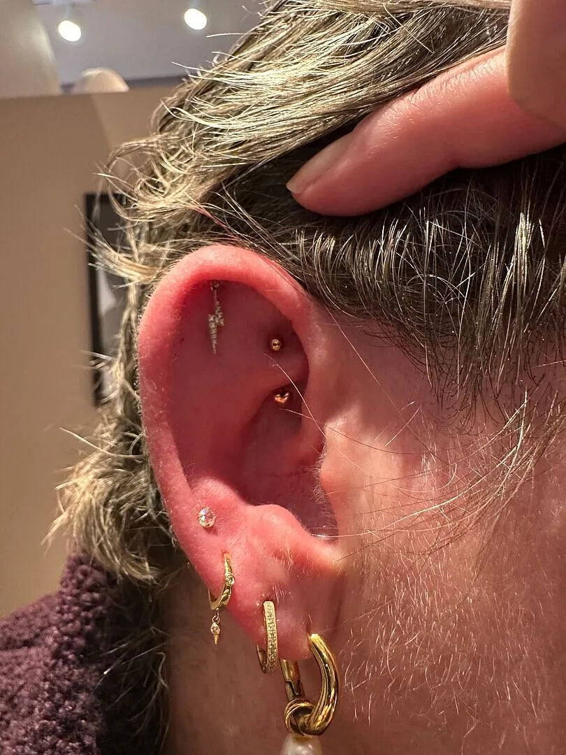 Astrid & Miyu Heart Rook Bar piercing or massif cœur