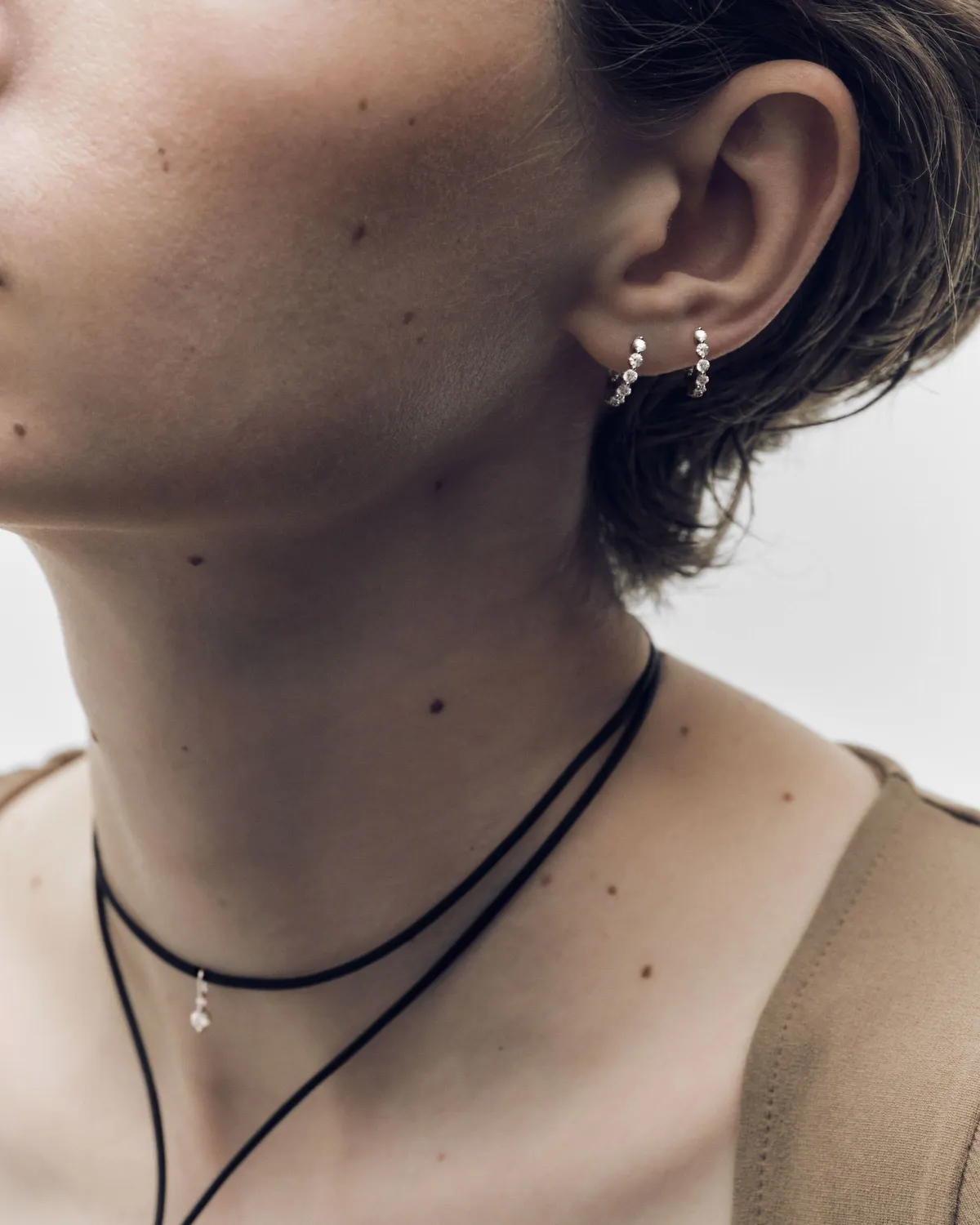 PDPAOLA Leda mono boucle diamants or blanc