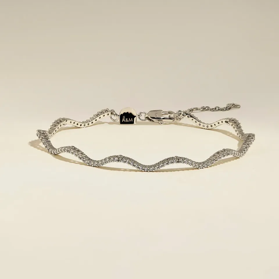 Astrid & Miyu Scalloped Tennis bracelet argent pierres